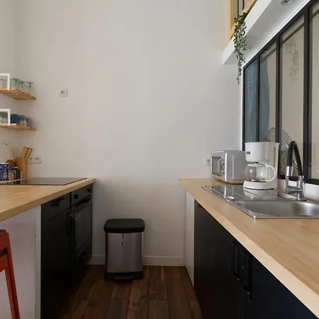 Apartment Sleep In Montpellier, Louise, Centre, Gare, 2 Ch, Tram St-denis