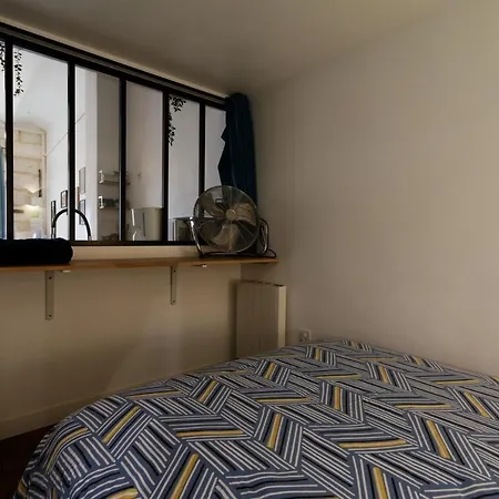 Sleep In Montpellier, Louise, Centre, Gare, 2 Ch, Tram St-denis *