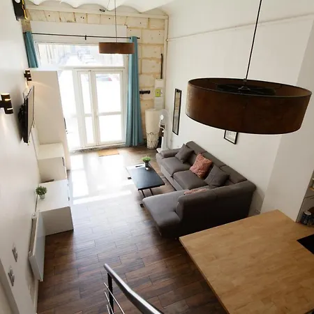 Sleep In Montpellier, Louise, Centre, Gare, 2 Ch, Tram St-denis