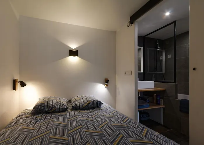 Sleep In Montpellier, Louise, Centre, Gare, 2 Ch, Tram St-denis Appartement *