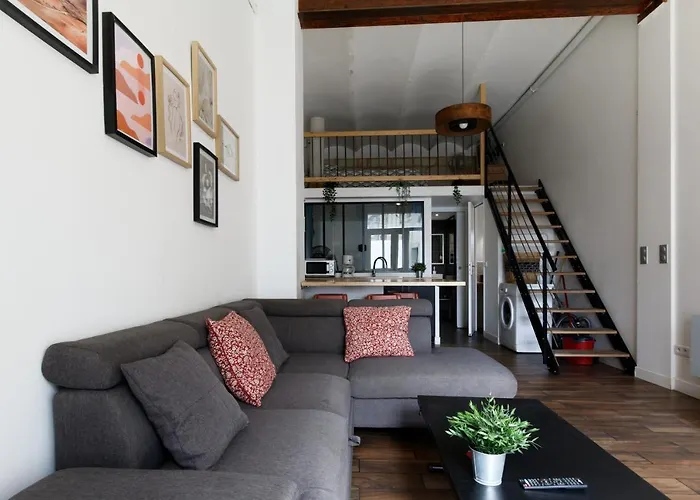 Appartement Sleep In Montpellier, Louise, Centre, Gare, 2 Ch, Tram St-denis